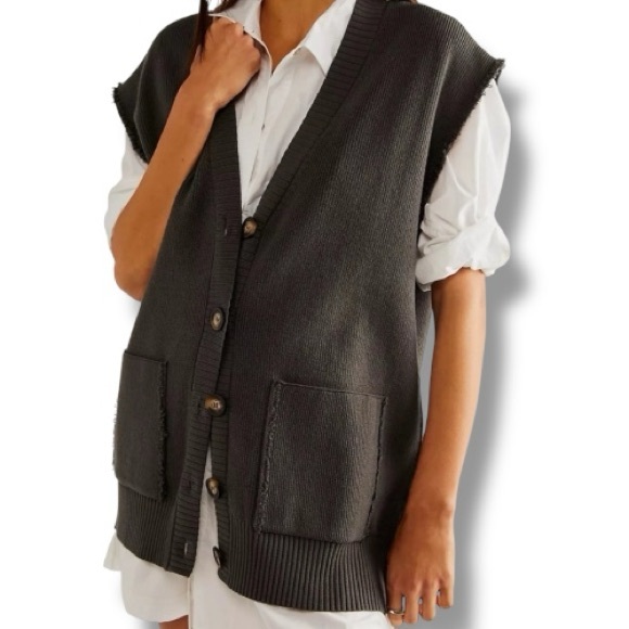 Free People Oakleigh Oversized Sweater Vest in Charcoal Size Large - Picture 8 of 13